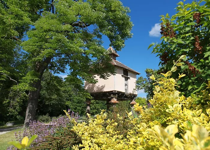 Château De Mayragues * Castelnau-de-Montmiral