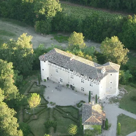 Couette-café Château De Mayragues 3*